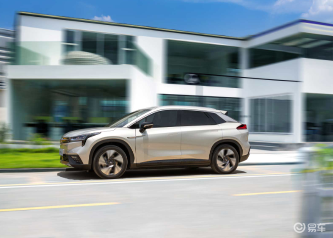 油價(jià)暴跌，燃油車限行取消！電動(dòng)車的競(jìng)爭力會(huì)就此喪失嗎？