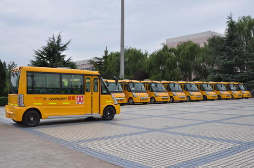 鹿邑縣教育系統(tǒng)舉行校車安全及法律知識培訓(xùn)/ 鹿邑縣教育系統(tǒng)舉行校車安全及法律知識培訓(xùn)