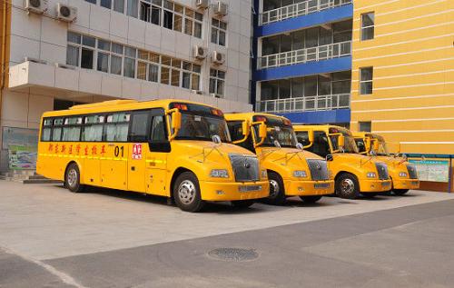 公安部交管局:堅決防范涉及校車和接送學生車輛群死群傷事故 公安部交管局:堅決防范涉及校車和接送學生車輛群死群傷事故