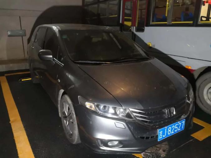 一線(xiàn)微觀 | 驚險(xiǎn)！松原兩臺(tái)“黑校車(chē)”現(xiàn)形記