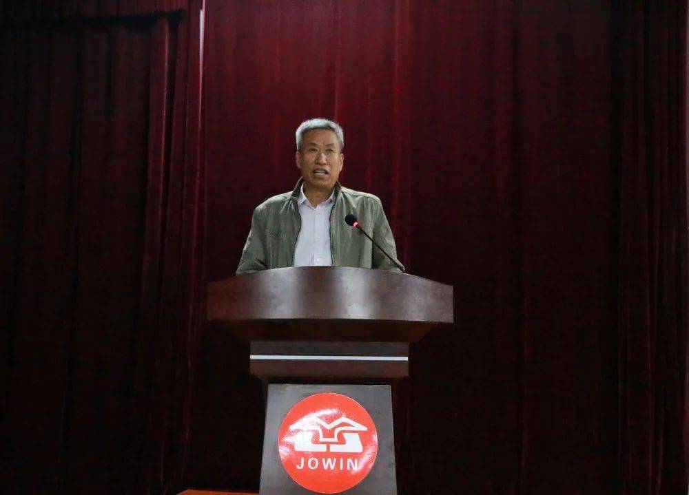 【西海岸溫馨校車】開展優(yōu)質(zhì)服務(wù)大提升活動(dòng) 【西海岸溫馨校車】開展優(yōu)質(zhì)服務(wù)大提升活動(dòng)