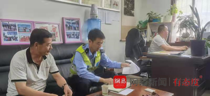 情系眾多莘莘學(xué)子 守護(hù)校園交通安全