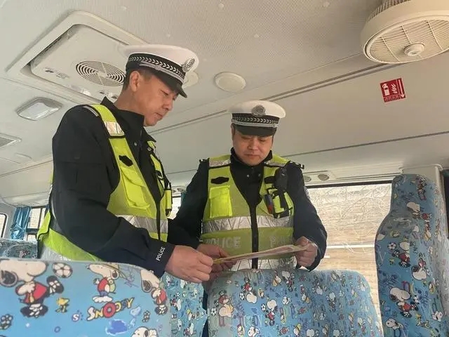 強(qiáng)化校車管理 筑牢出行安全