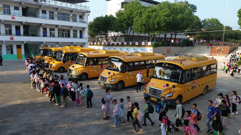寧遠(yuǎn)：校車安全無(wú)小事 筑牢學(xué)生交通安全線