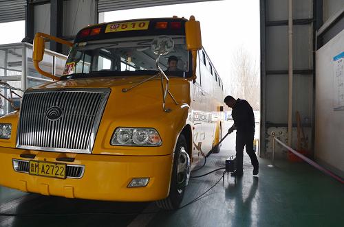 檢測校車保安全/ 檢測校車保安全