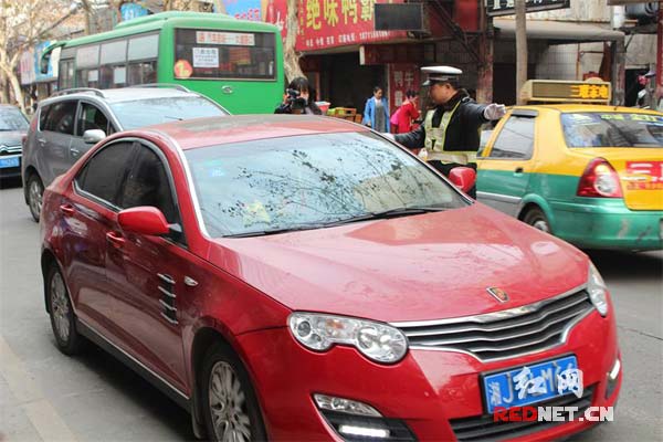 安鄉(xiāng)：嚴(yán)格元旦路面整治 嚴(yán)查過往校車、私家車等