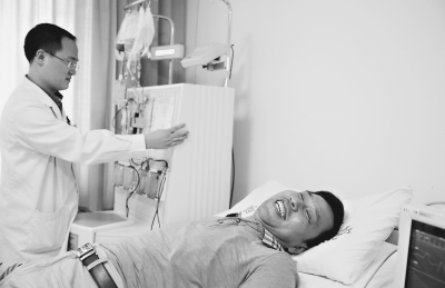 數(shù)次請假被單位拒絕 襄陽校車司機辭職來漢捐髓 數(shù)次請假被單位拒絕 襄陽校車司機辭職來漢捐髓