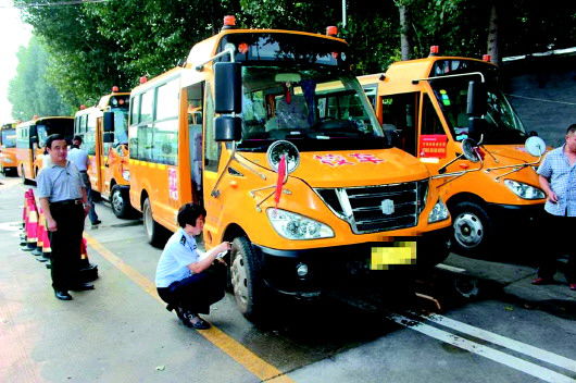 校車(chē)未配備照管人員,罰500!