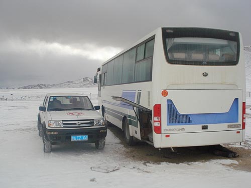 世界屋脊上的宇通服務:扎西德勒 雪域高原上的宇通服務