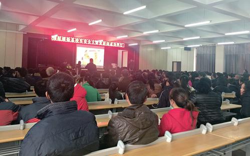 “袋鼠行動(dòng)”全力護(hù)航校車(chē)安全——山西童華陽(yáng)光校車(chē)公司舉辦“校車(chē)安全大講堂” “袋鼠行動(dòng)”全力護(hù)航校車(chē)安全——山西童華陽(yáng)光校車(chē)公司舉辦“校車(chē)安全大講堂”