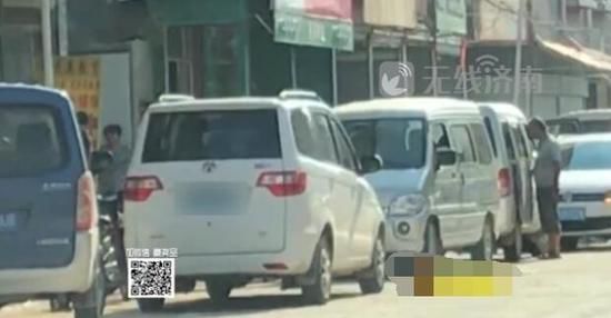 濟南一暑期培訓(xùn)班校車超載 核載七人卻搭載十幾名學(xué)生 濟南一暑期培訓(xùn)班校車超載 核載七人卻搭載十幾名學(xué)生