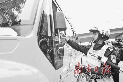廣東廣州:校車年檢不合格 民辦學(xué)校招生名額減少20% 廣東廣州:校車年檢不合格 民辦學(xué)校招生名額減少20%