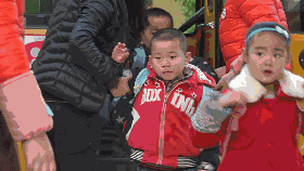 在農(nóng)村，校車已不僅僅是校車