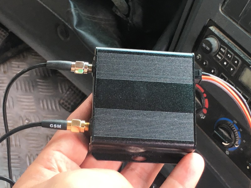 山東滕州:鮑溝鎮(zhèn)學(xué)區(qū)聯(lián)合交警中隊(duì)為校車安裝定位系統(tǒng) 護(hù)航幼兒安全出行 山東滕州:鮑溝鎮(zhèn)學(xué)區(qū)聯(lián)合交警中隊(duì)為校車安裝定位系統(tǒng) 護(hù)航幼兒安全出行