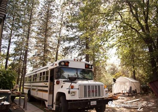 房車改裝 | 校車改裝成房車，就是這么拉風(fēng)！