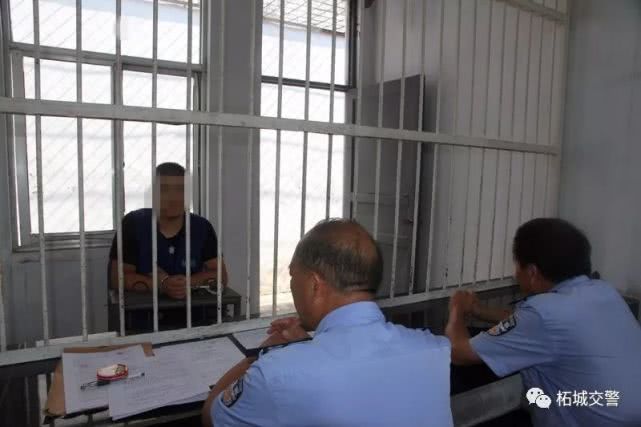 柘城：交警查獲一嚴重超員“黑校車” 司機已被刑拘