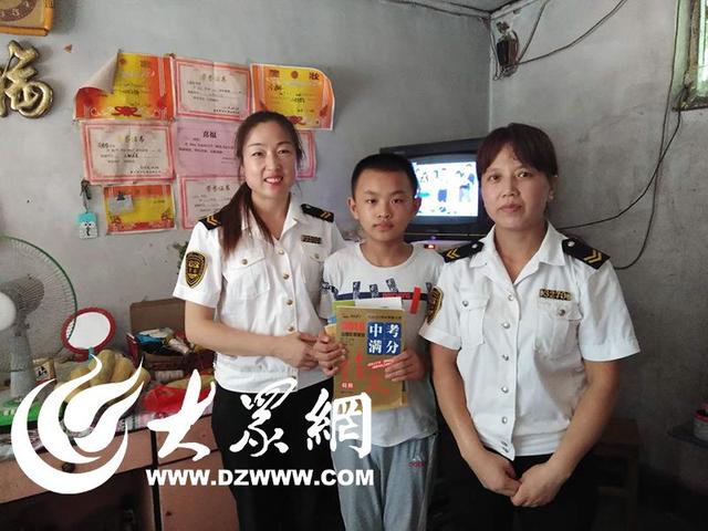 “校車媽媽”情暖貧困兒童 讓愛心傳遞希望