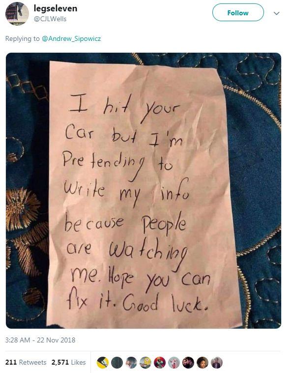 校車肇事逃逸，卻萬萬沒想到被這個(gè)人檢舉了