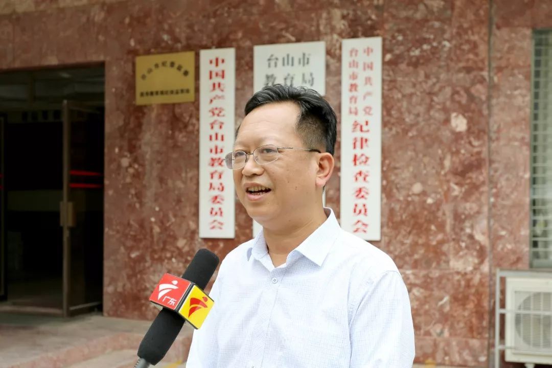 江門(mén)：政府購(gòu)買(mǎi)資源，臺(tái)山實(shí)施校車(chē)接送保障學(xué)生安全