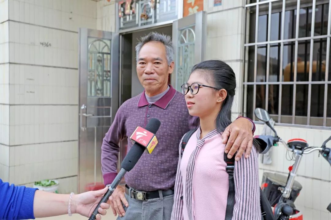 江門(mén)：政府購(gòu)買(mǎi)資源，臺(tái)山實(shí)施校車(chē)接送保障學(xué)生安全