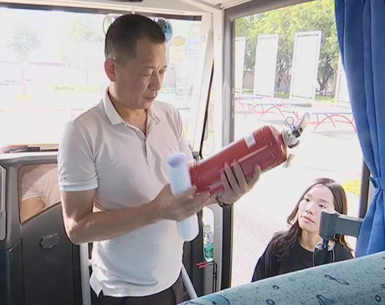 揭陽(yáng)榕城筑牢校車(chē)安全線 學(xué)生出行更安全