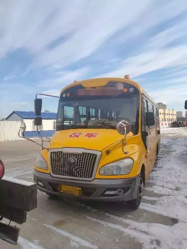 重罰！黑龍江省一男子偽造駕照開校車，罰3萬元、行拘10日、記12分