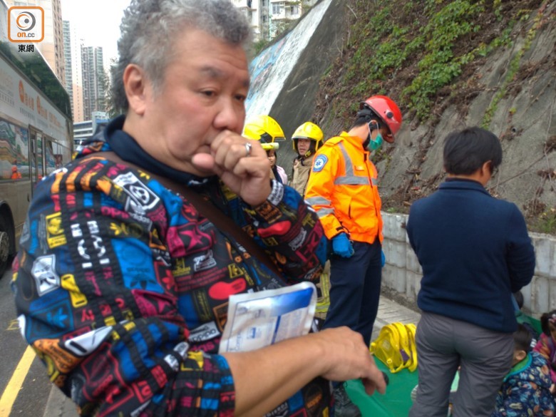 香港兩校車相撞，至少15名幼兒園學(xué)生受傷
