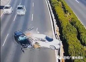 昆石高速公路倒車致7人受傷4車受損，只罰400元扣18分？