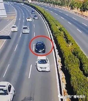 昆石高速公路倒車致7人受傷4車受損，只罰400元扣18分？