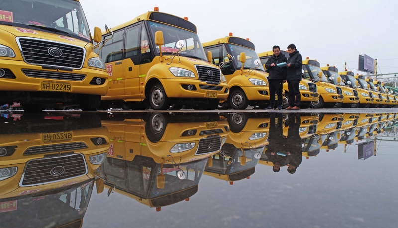 江蘇?。焊鞯匦＼嚒绑w檢”迎開學(xué)