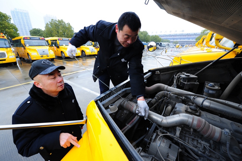 江蘇?。焊鞯匦＼嚒绑w檢”迎開學(xué)