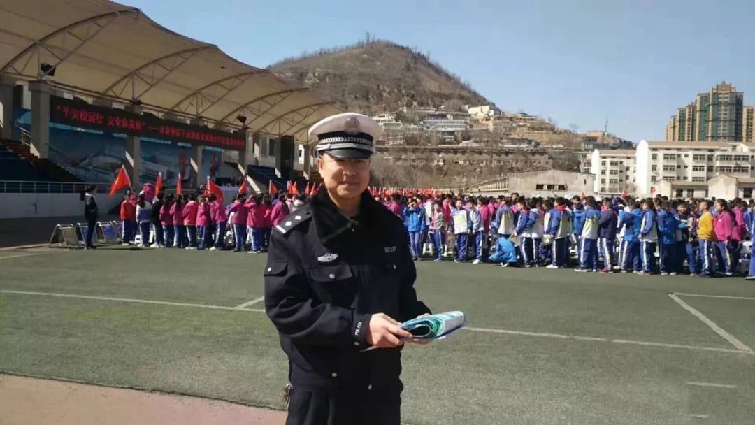 安暢行動(dòng)|一大隊(duì)多措并舉加大校園校車(chē)交通安全管理 安暢行動(dòng)|一大隊(duì)多措并舉加大校園校車(chē)交通安全管理