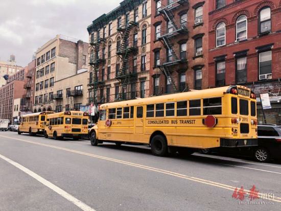 劉醇逸撰文如何解決紐約市校車系統(tǒng)危機(jī)/ 僑報資料圖