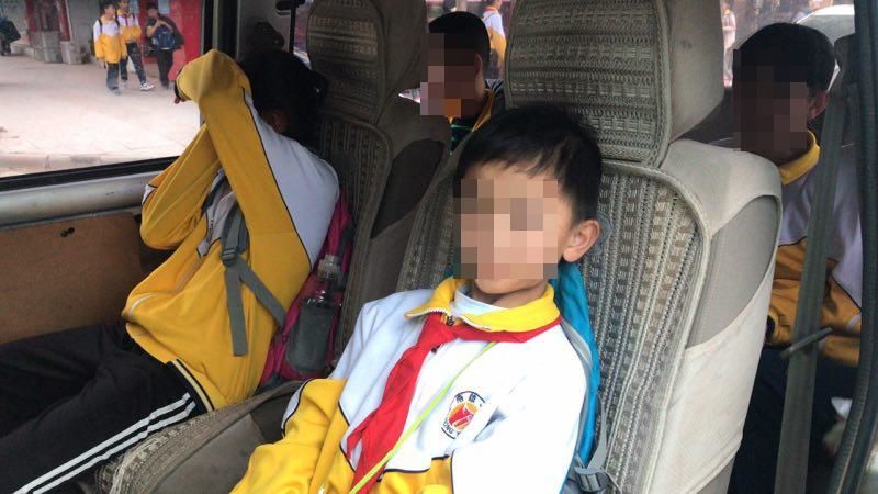 南雄查獲一輛“黑校車”，駕駛員被罰2萬元！