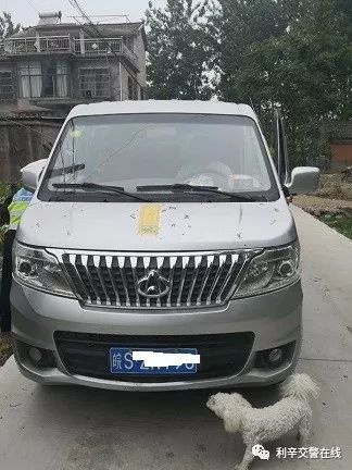 利辛交警，超員“黑校車”重治沒商量