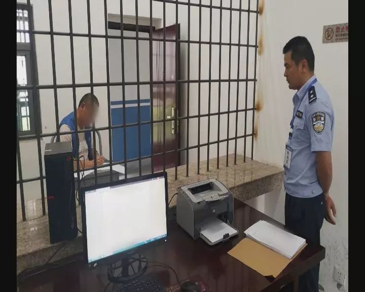 罰錢+刑拘，湘潭一“黑校車”被查！