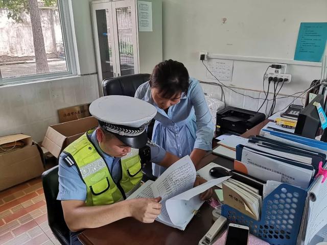 開學(xué)季！濟源交警深入校園送“安全”