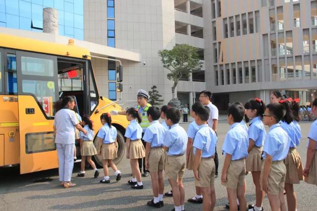 守護(hù)最“穩(wěn)”校車，牢筑“安全防火墻”