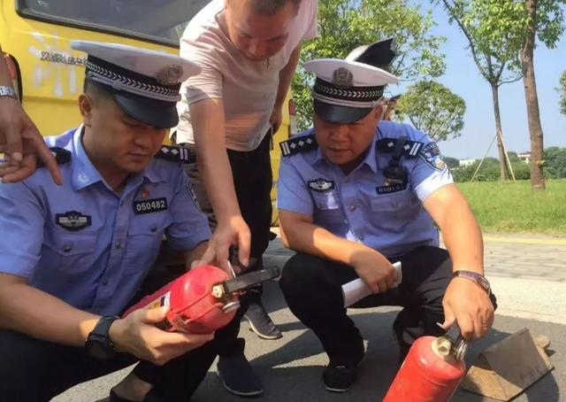 湘潭一校車司機(jī)酒駕心存僥幸“走捷徑”，交警蜀黍：沒想到吧？