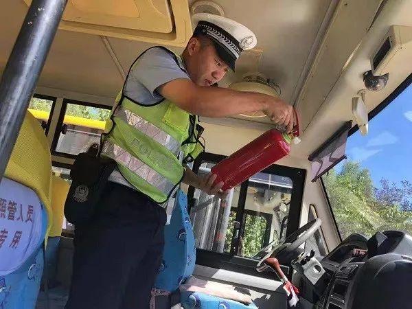 遼源校車(chē)徹底大檢查，保障孩子安全