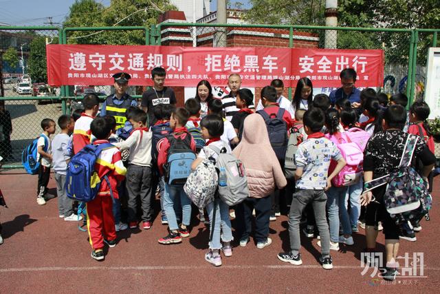 “非法校車(chē)”存隱患 聯(lián)合整治保安全 “非法校車(chē)”存隱患 聯(lián)合整治保安全