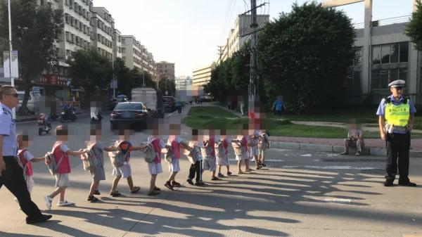 珠海這臺車被交警連追3天剛剛落網(wǎng)！車主忽略這事?lián)p失兩萬……