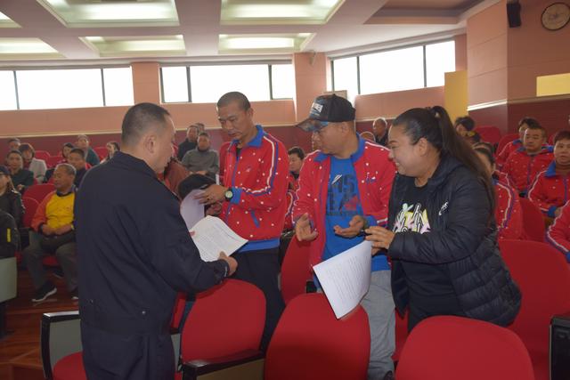 增強交通意識 筑牢學(xué)校安全防線 增強交通意識 筑牢學(xué)校安全防線