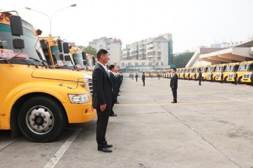 東南汽運攜手蘇州金龍開展校車安全技能大比武/ 東南汽運攜手蘇州金龍開展校車安全技能大比武