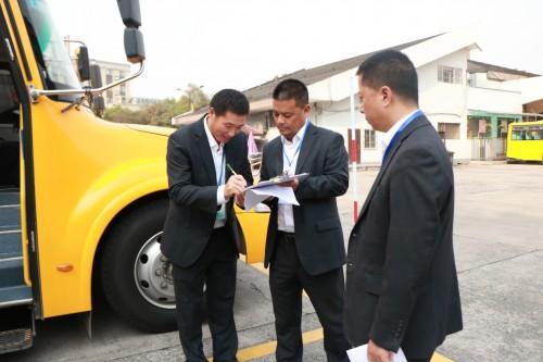 東南汽運攜手蘇州金龍開展校車安全技能大比武/ 東南汽運攜手蘇州金龍開展校車安全技能大比武