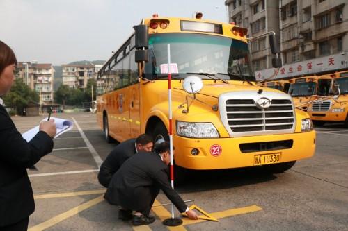 東南汽運攜手蘇州金龍開展校車安全技能大比武/ 東南汽運攜手蘇州金龍開展校車安全技能大比武