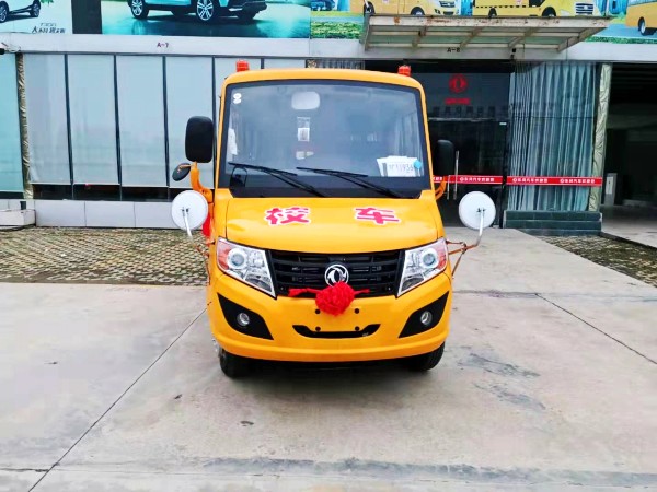 東風(fēng)19座幼兒園校車