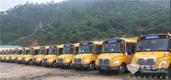 80臺(tái)中通健康校車(chē)將投放東莞，助力當(dāng)?shù)貙W(xué)子安全復(fù)學(xué)