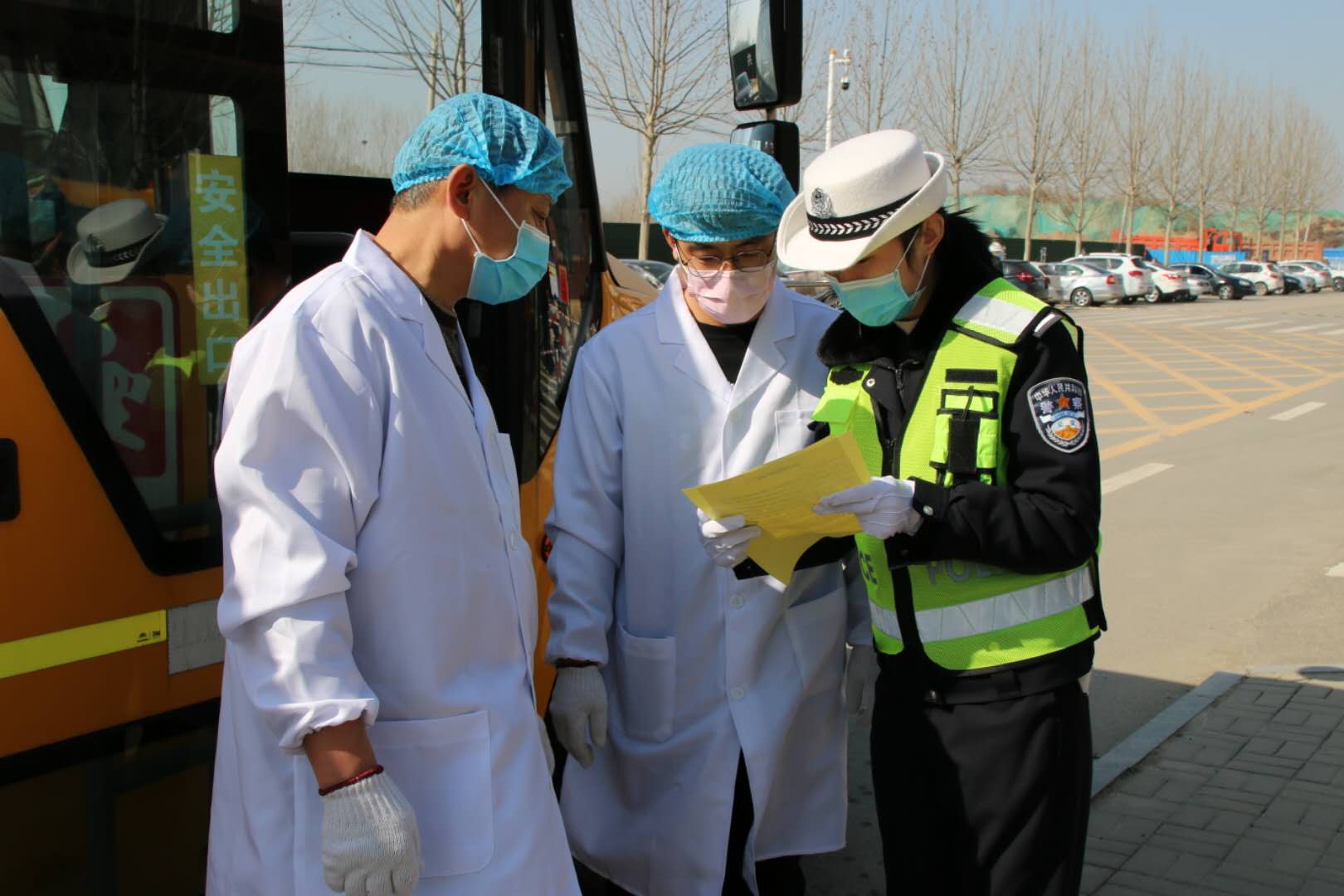 部門、校企聯(lián)動(dòng)實(shí)景模擬，校車安全早準(zhǔn)備！