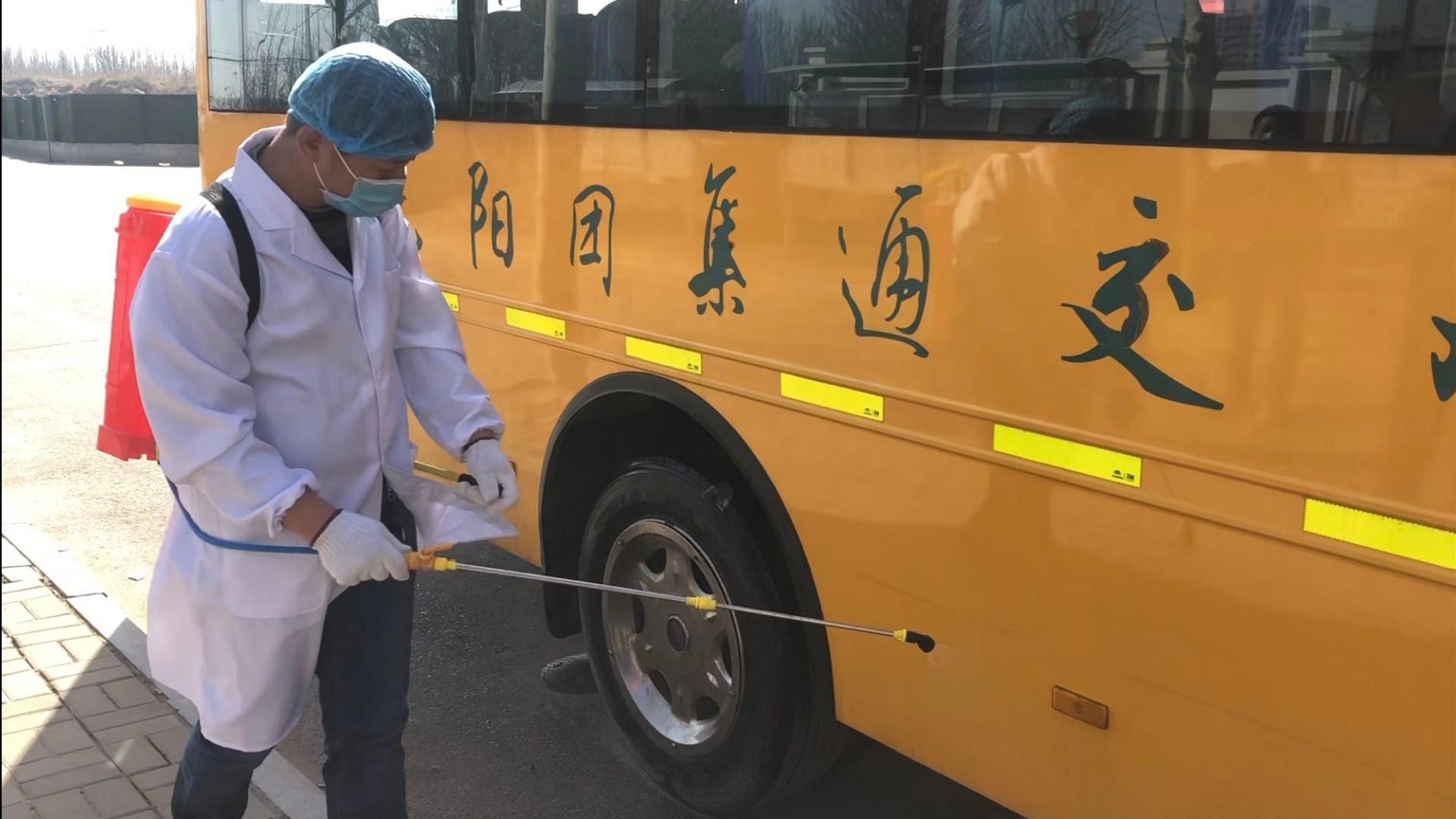 部門、校企聯(lián)動(dòng)實(shí)景模擬，校車安全早準(zhǔn)備！